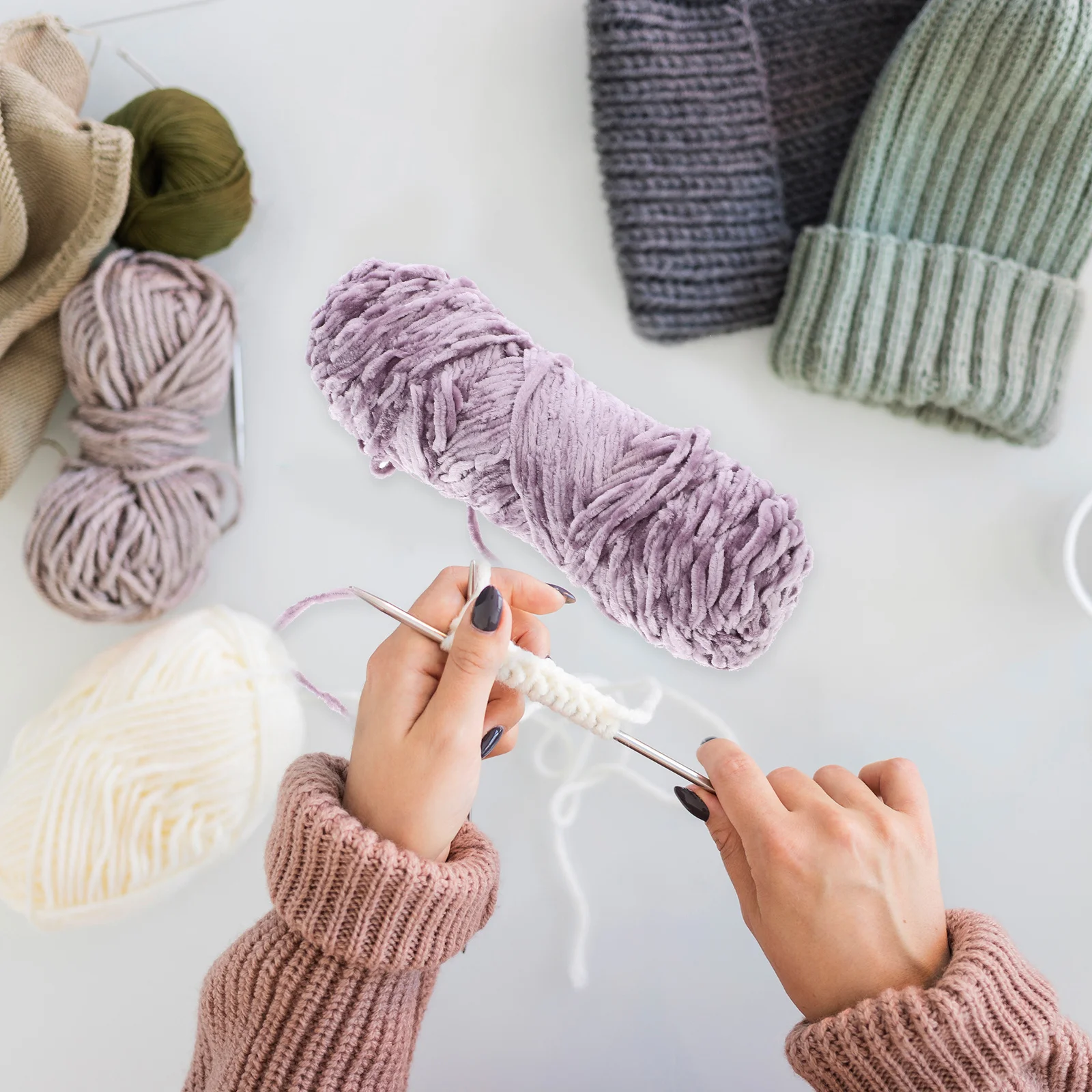 

4Pcs Chenille Yarn Soft Thread DIY Hand Knitting Material for Warm Scarves Hats Handmade Wool Thread Material DIY Wool