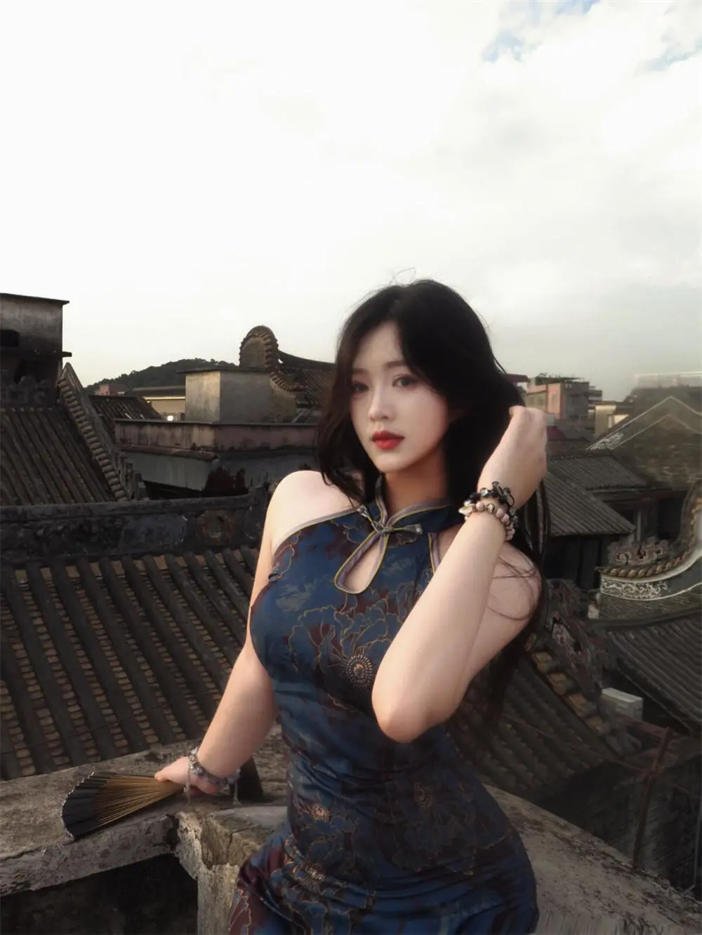 

New Chinese Style Retro National Design Hollow Cheongsam Dress Summer Tight Waist Split Sheath for Women