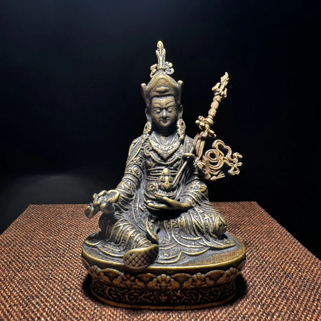6.5 سنتيمتر رسمت جورو بادماسامبهافا رينبوتشي بوذا تمثال برونزي أداة سحرية قابلة للفصل والموظفين أنماط زخرفية رائعة