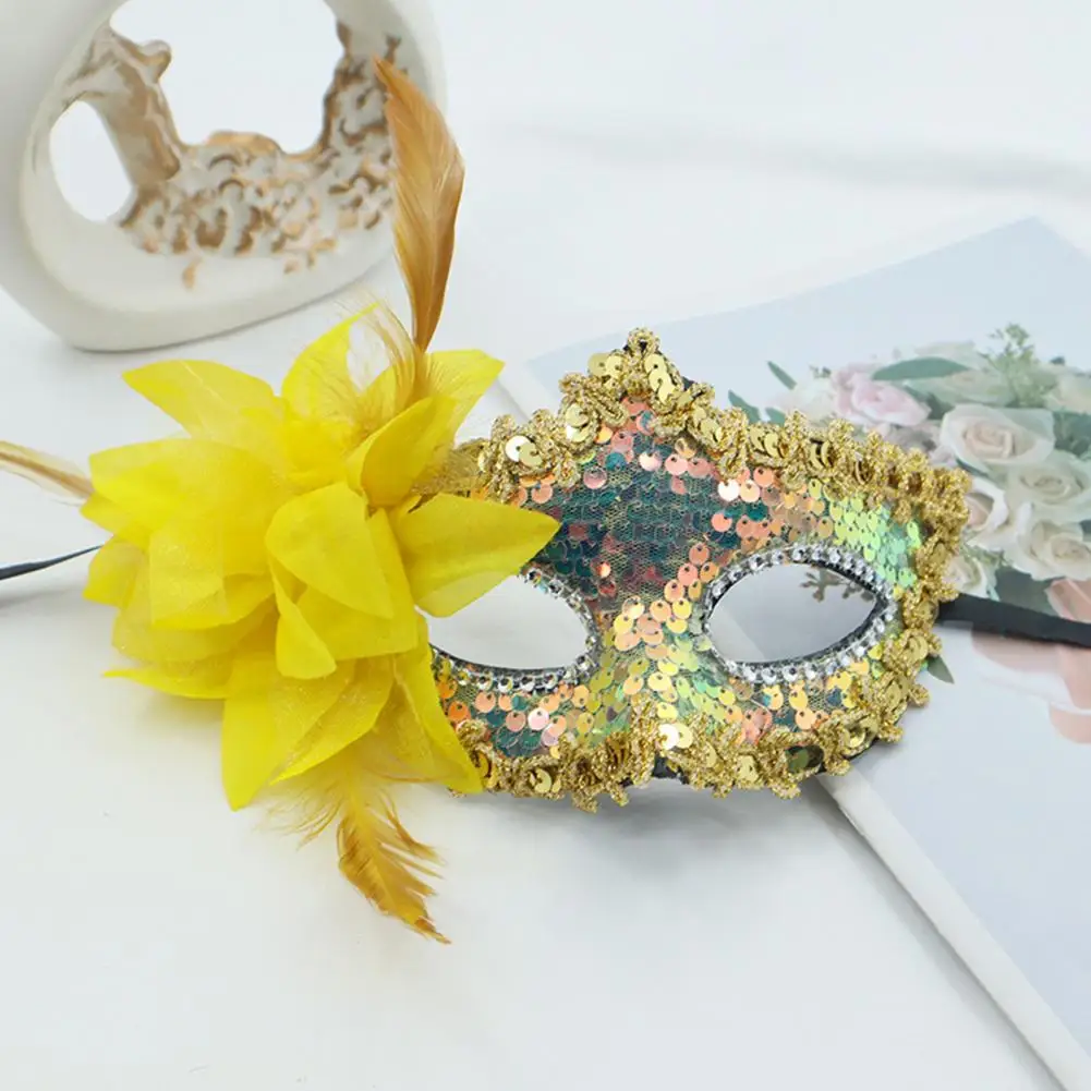 Feathered Party Face Cushion Glittering Sequins Feather Masquerade Face Cushion for Women Lightweight Eye Cover for Party