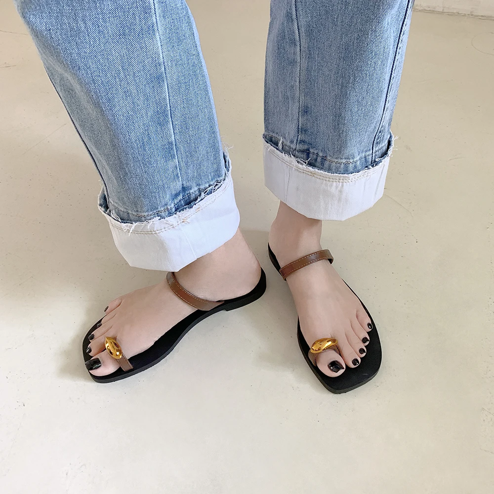 Clip Toe Women Slippers Fashion Flip Flops Flat Heeld Casual Sandals Slides Black White Slip On Summer Outside Beach Shoes 35-39