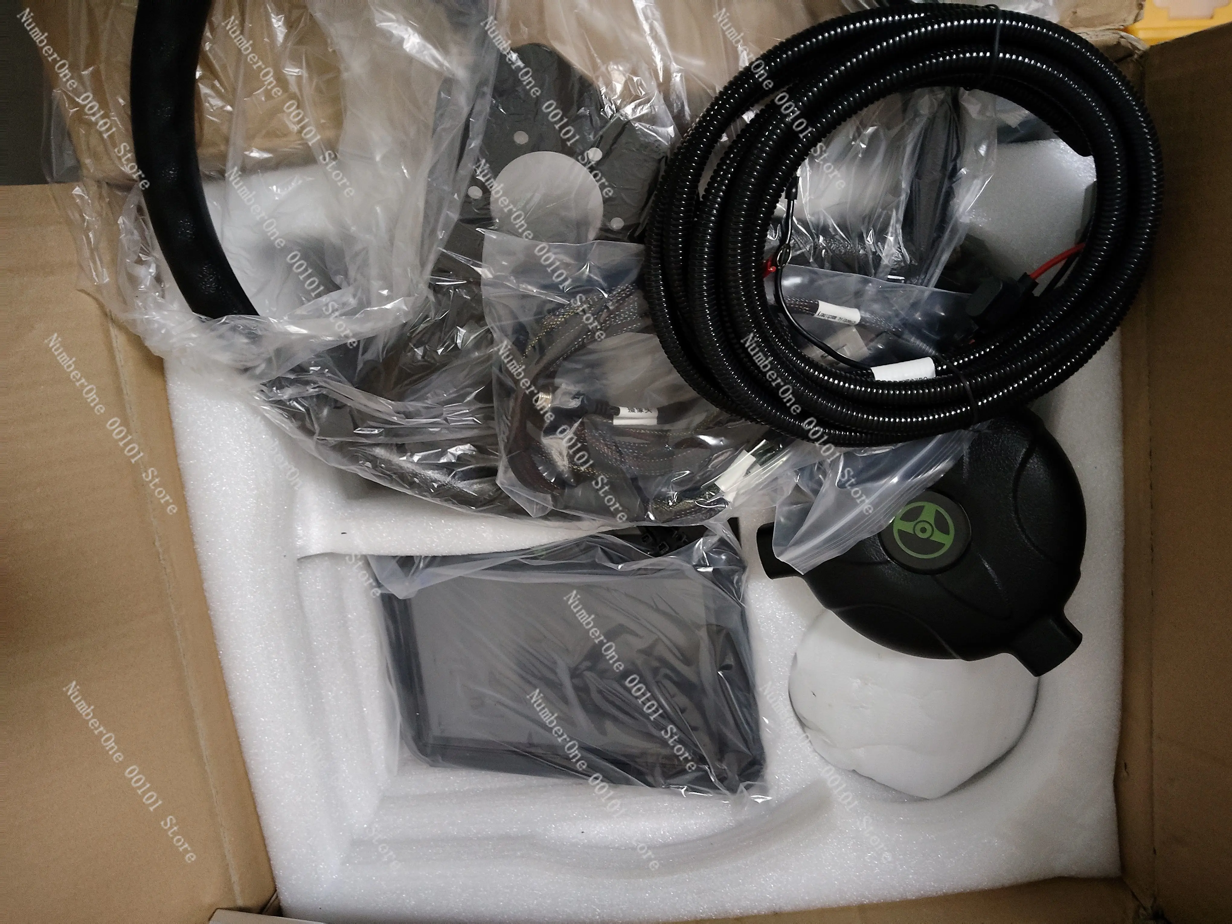 

Трактор, сельскохозяйственная техника, система автопилота, рисовый трансплантер, линейная навигация, доступна в Тайване