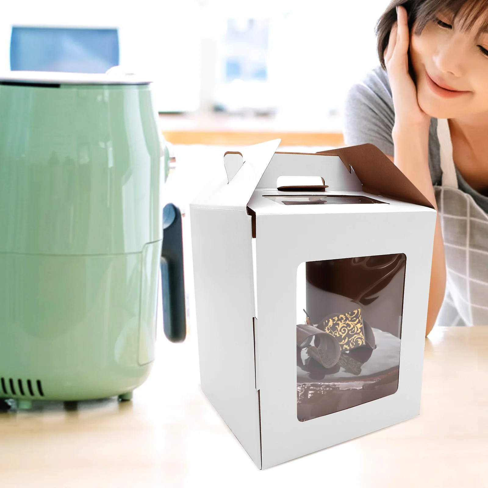 

Practical Cake Carrier with High Construction for Protecting Cakes during Transport Tall Cake Box Bakery Boxes