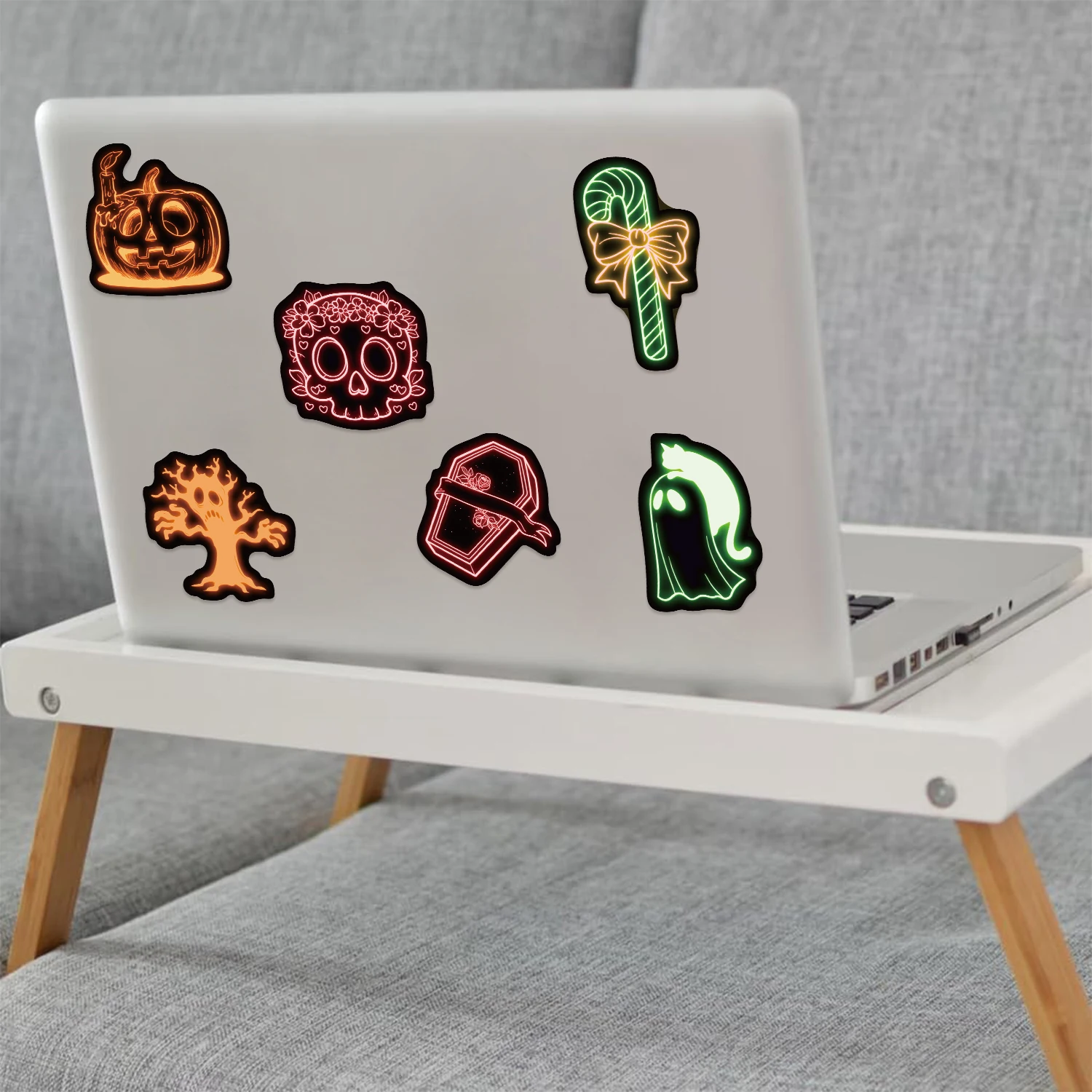 50/100PCS Nieuwe Neon Halloween Sticker Pack Spooky Horror Decals voor Waterflessen Feestartikelen Herbruikbare Zelfklevende stickers