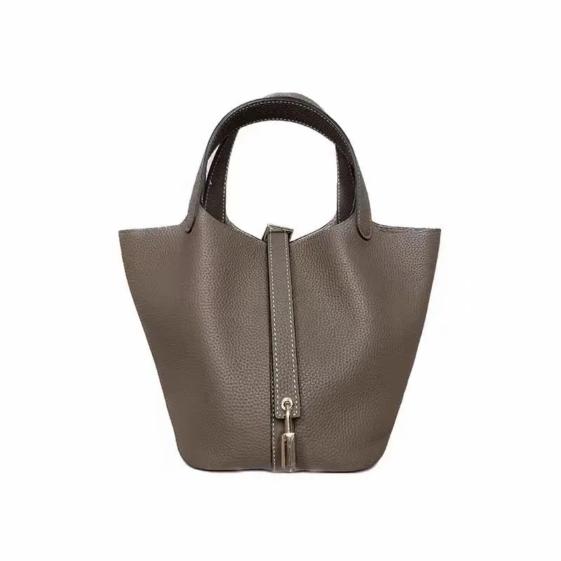 حقيبة يد صغيرة مصنوعة يدويًا من جلد البقر TC مصنوعة يدويًا ومخيطة يدويًا مكونة من 18 حقيبة يد للنساء