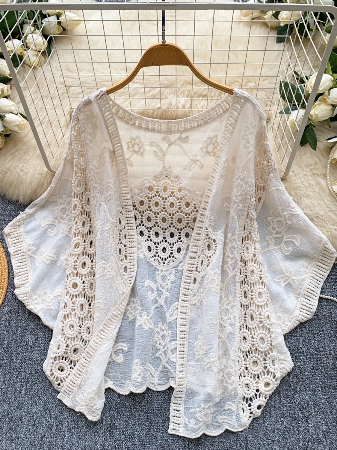 Korean Style Lace Hollow out Breathable Loose Women's Cardigan Commute Friendly Skin Friendly Long Sleeve Shirt