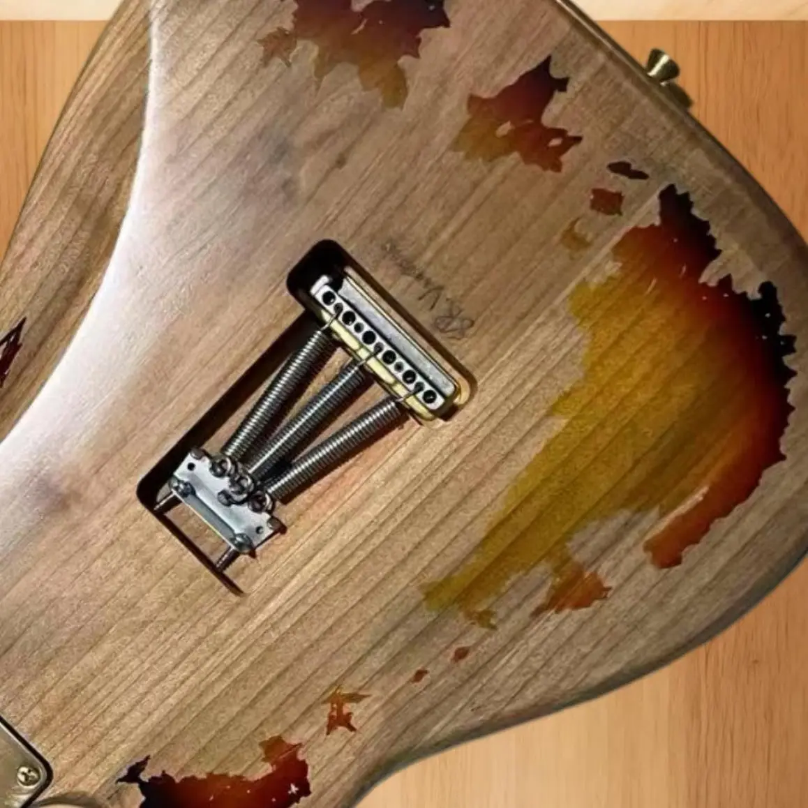 Hot Sale Aged Electric Guitars Vintage Sunburst Version Rosewood Fretboard view 2