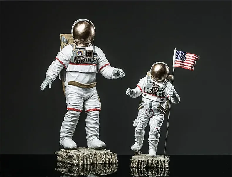 Crafts Space Man American Astronaut Sculpture Rocket Plane Cosmonaut figure model Resin Statue Home Decorations Figurines