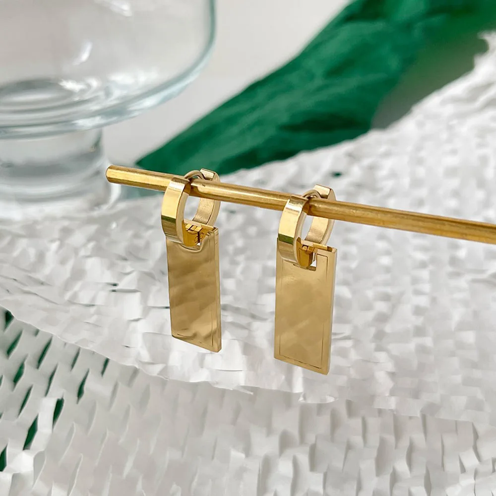 Fashionable Minimalist Titanium Steel Long Square Ear Buckle Earrings for Women's Cool Style Light Luxury Daily Party Jewelry