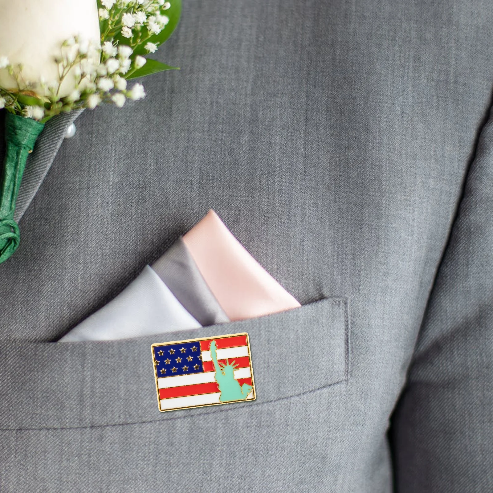 

6Pcs American Flag Design Brooch Alloy Badge Independence Day Costume Decoration American Flag Pattern Brooch Alloy Badge