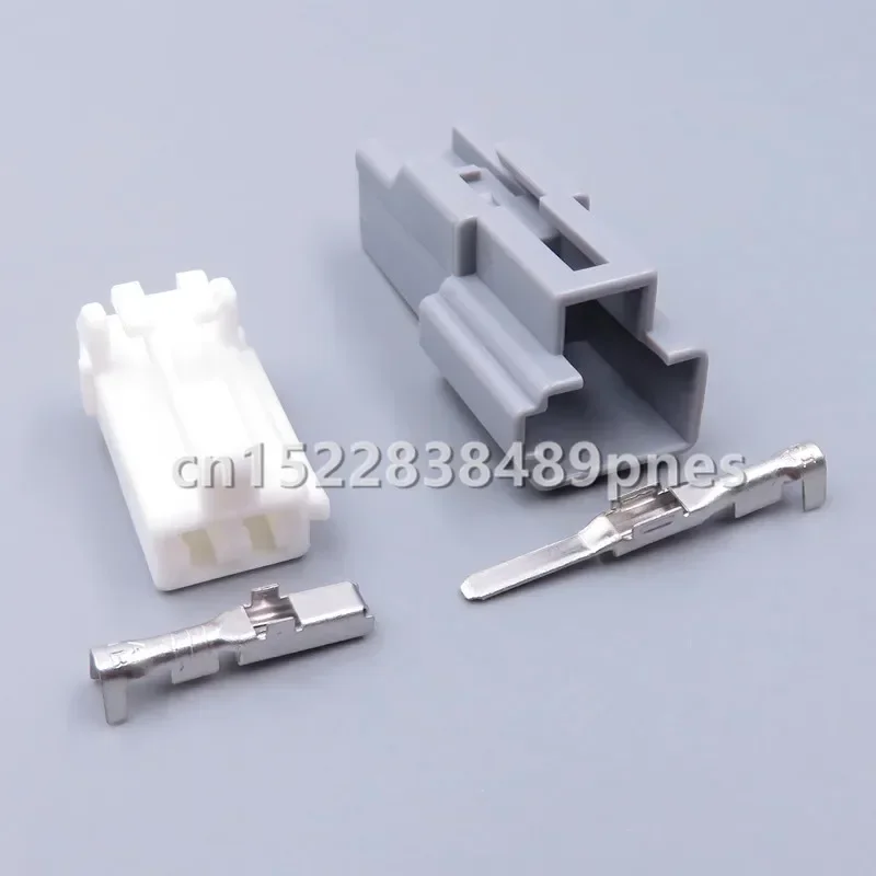 2 Pole Connector Electric Wiring Harness Plug With Pins 6520-0549 6520-0550 For Auto Toyota