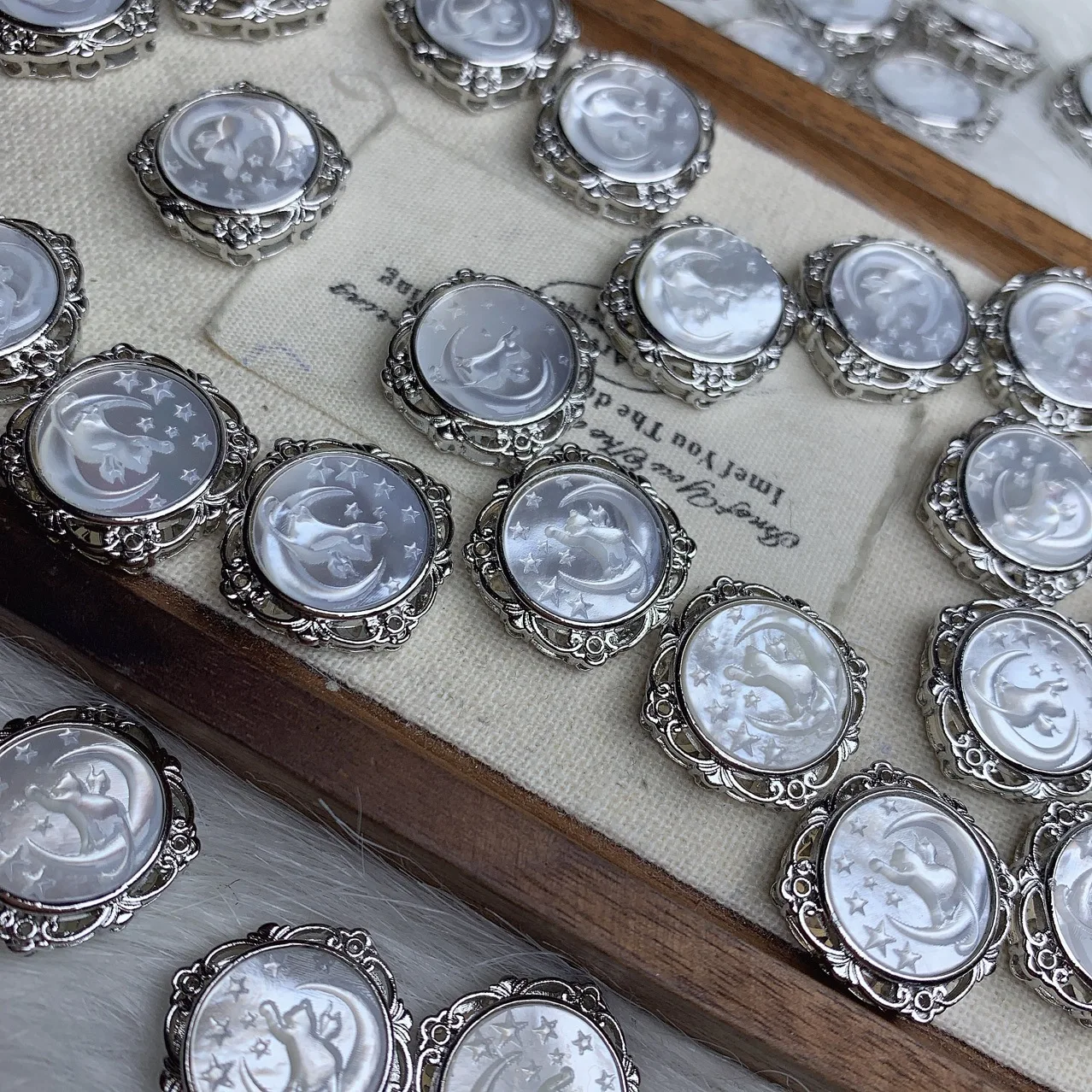 5pcs Natural White Shell Moon Cat Carved Magic Box Charms, Silver Plated Base for DIY Bracelet Necklace Jewelry