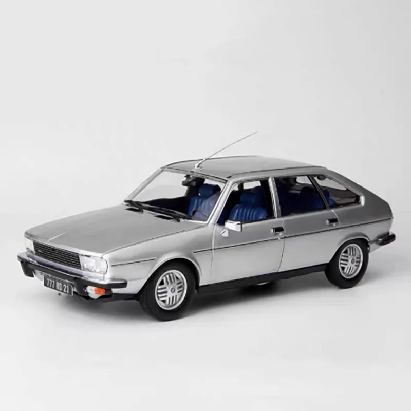 

NOREV 1:18 Scale Alpine 30 TX 1979 Silver Alloy Car Model Simulation Finished Product Hobby Collection