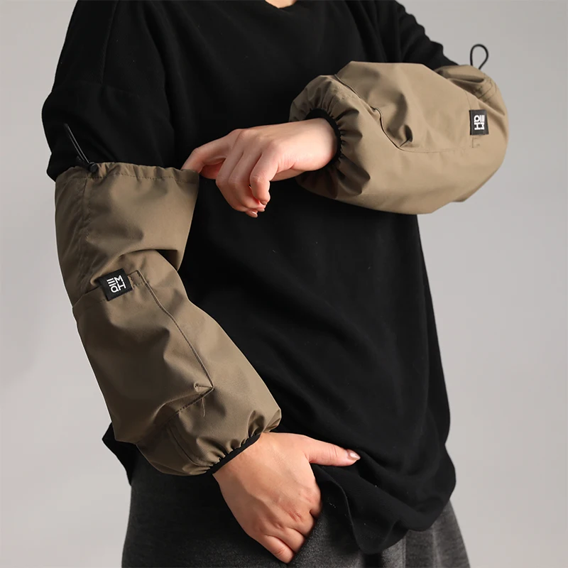 

1 пара модных карманов для спецодежды, удлиненных нарукавников, подходящих для уборки офиса и использования на кухне.