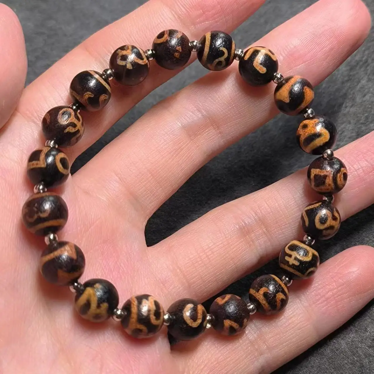 1pcs/lot Natural Black Red Onyx Dzi Bracelet Dzi Beads in Various Patterns Mix and match beads folk-custom amulet precious taki