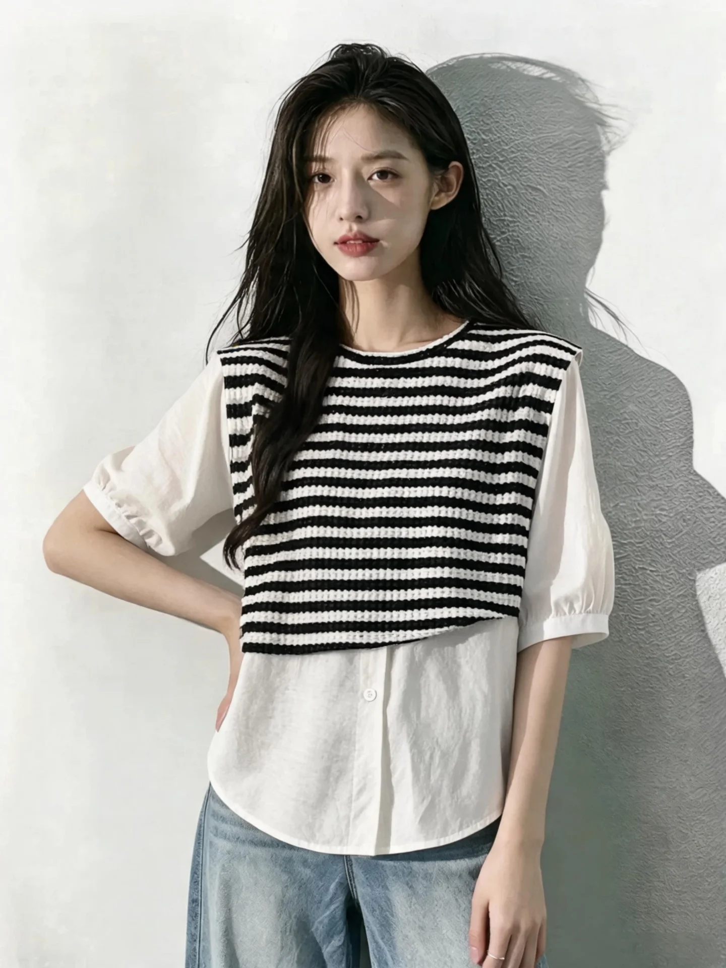 Slimming Striped Patchwork Short Sleeve Fake Two-Piece White Shirt Women's Summer New Large Size Fat MM Design Sense Youthful...