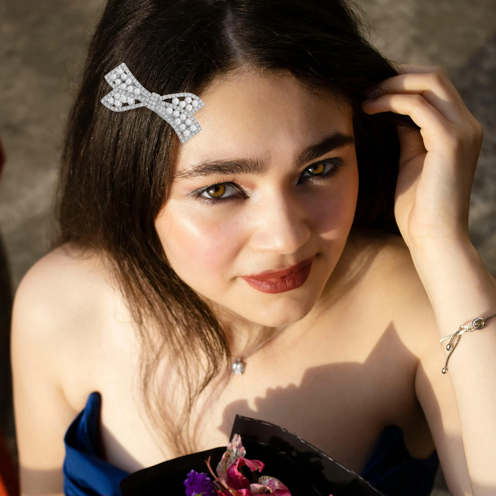 

2Pcs Irregular Rhinestone Hair Clips Sparkling Crystal Accessories Non-Slip Elegant French Pins for All Hairstyles Weddings