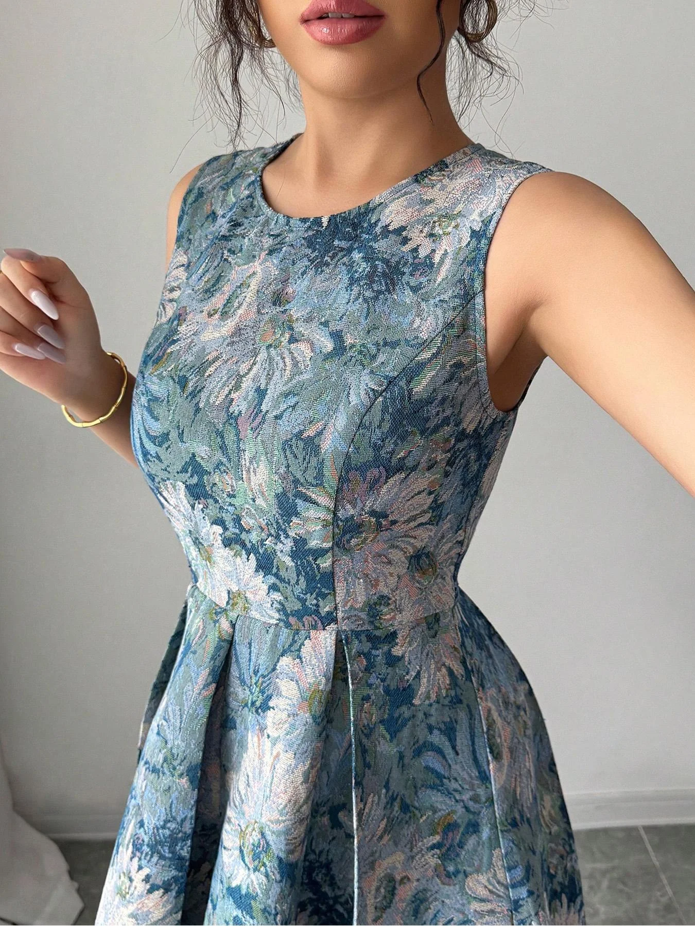 Perfect Casual Wear for Summer and Parties Women's Standard Size Dress, Elegant and Stylish Outdoor Dress