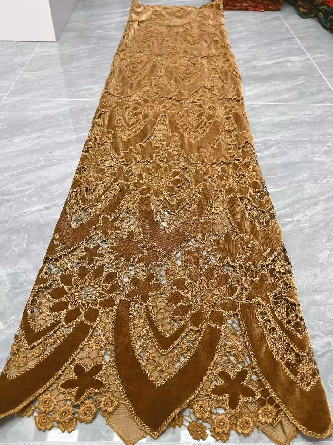 

African Velvet Lace Fabric 2025 High Quality Nigeria Lace 5 Yards French Velvet Lace Fabric For Party Wedding Dress Sewing Cloth
