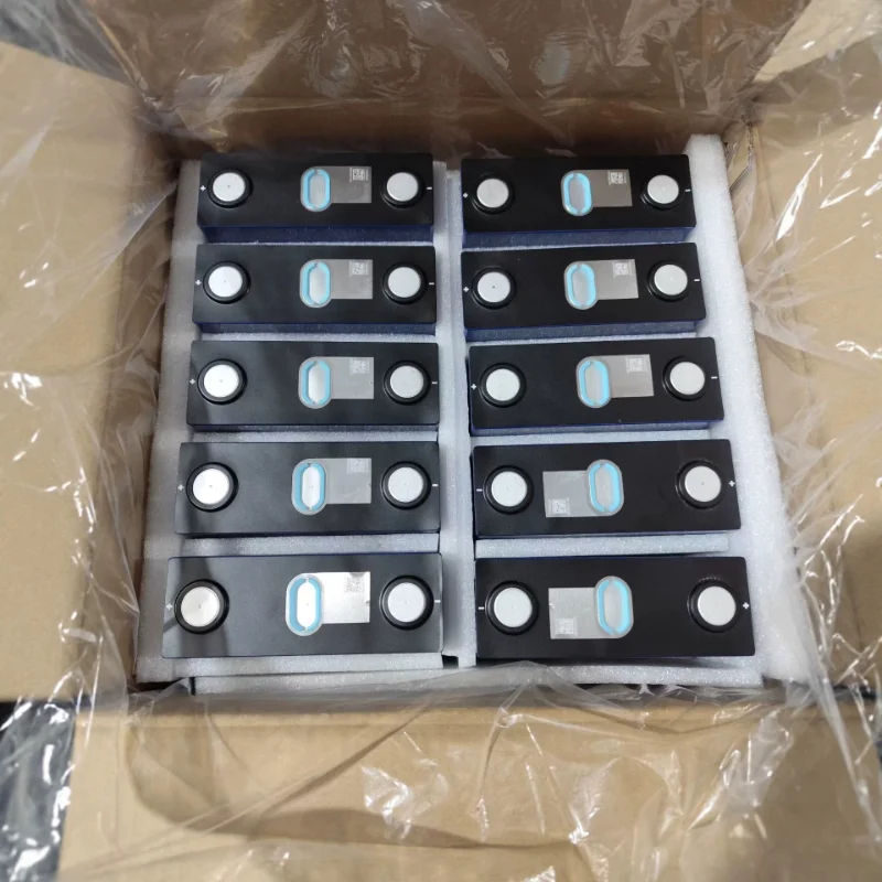 For CALB 120Ah3.2V Lithium Iron Phosphate Battery Size 52-148-120mm Weight 2Kg Supports 2C Discharge