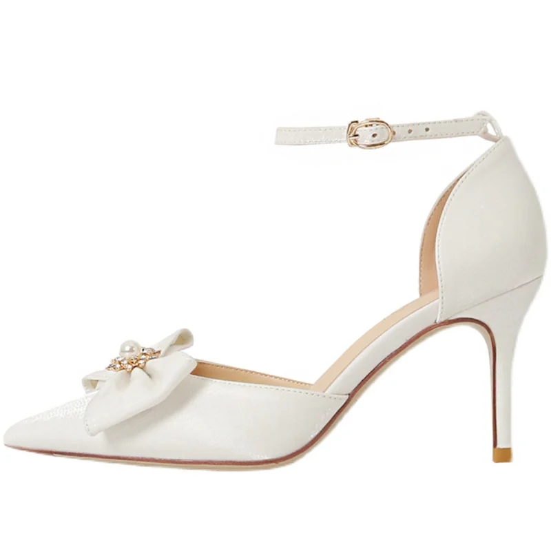 Chaussures de mariage françaises en mousseline de soie, sandales de mariée en Satin blanc avec nœud papillon, bout pointu, lanière à la cheville, talon moyen et haut