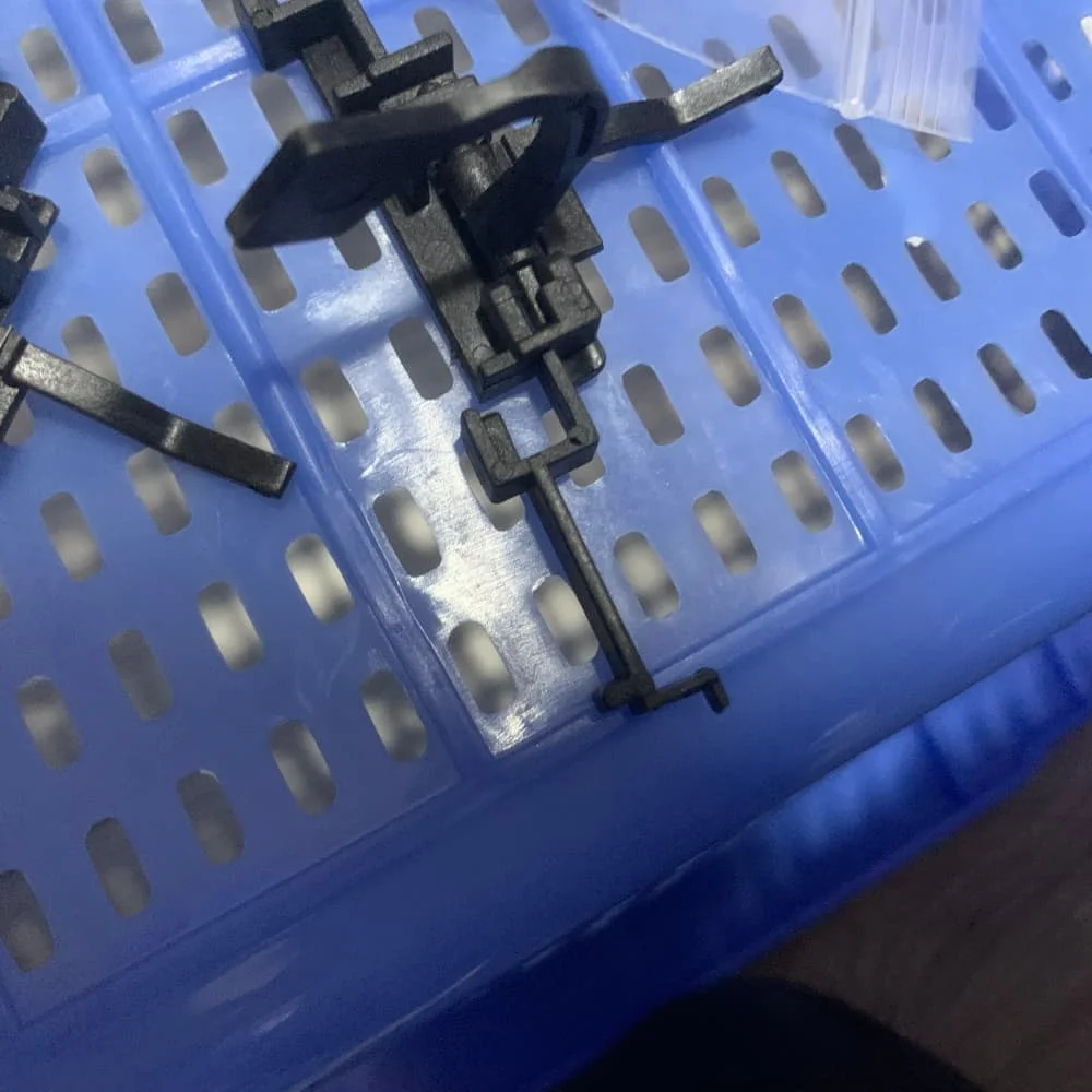 

1PC JC72-00987A Fuser Exit Actuator for Samsung ML1520 ML1710 ML1740 ML1750 SCX4016 SCX4100 SCX4116 SCX4200 SF560 SF565 SF750