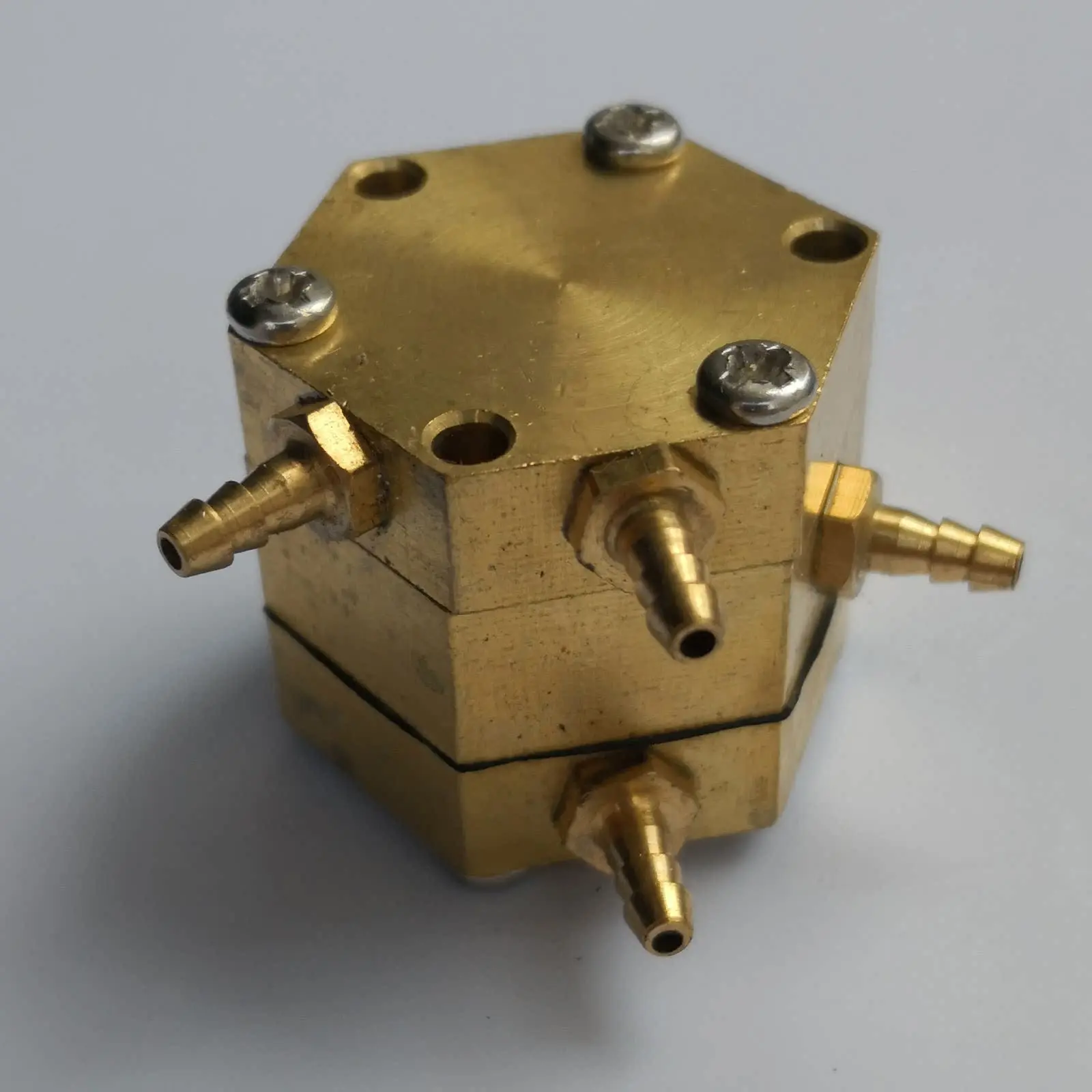 Dental accessory dental chair hexagonal gasket valve turbine single-acting pneumatic water control valve pressure water valve