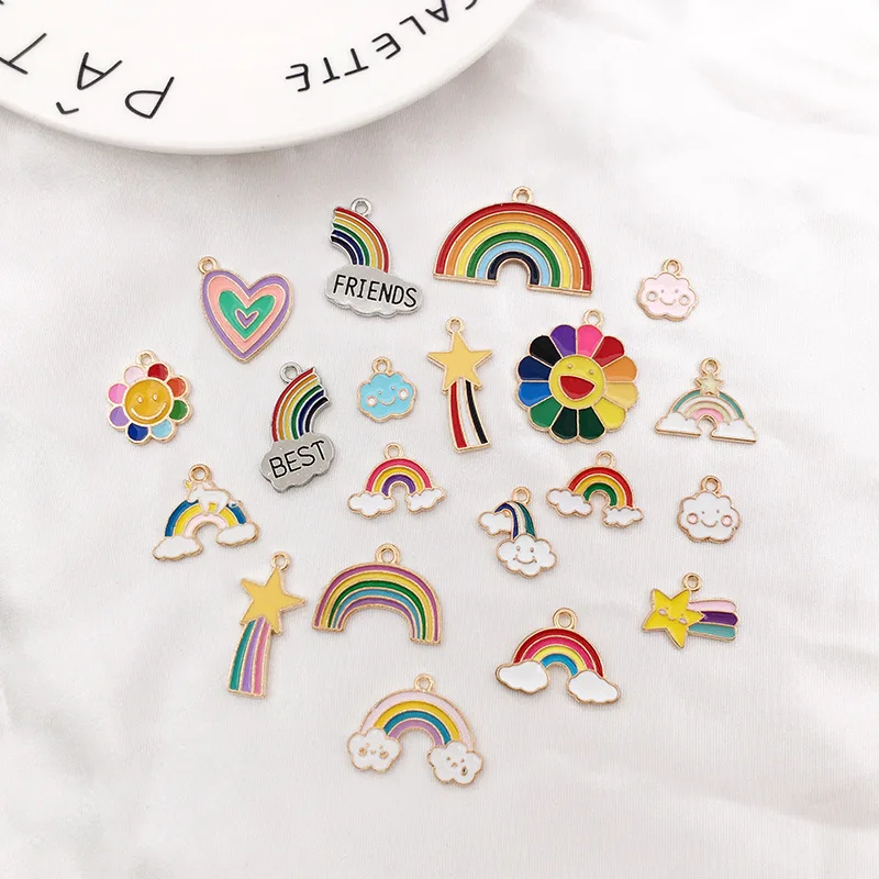 

Cartoon keychain accessories, alloy oil-dripping small pendants, diy handcrafted ornaments, pendant accessories