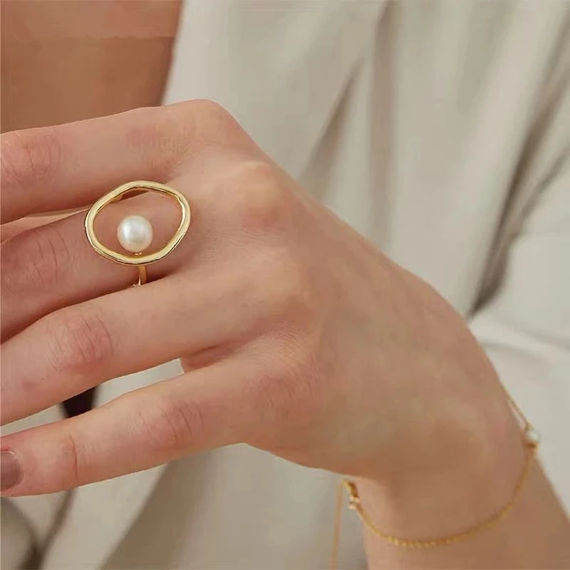 HUANQI New Chic Design Elegant Imitation Pearls Simple Round Hollow Geometric Finger Rings for Women Girls Party Jewelry Gifts