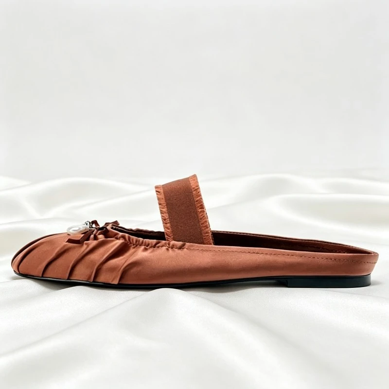 Brand Designer Mules Ballet Flats Women Satin Pleated Elegant Slides Light Comfort 2026 New Pearl Luxury Slippers for Women