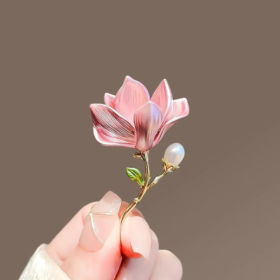 

Elegant And Delicate Pink Magnolia Brooch, Fashionable And Elegant Flower Pink Pin, Retro Clothing Brooch Accessory