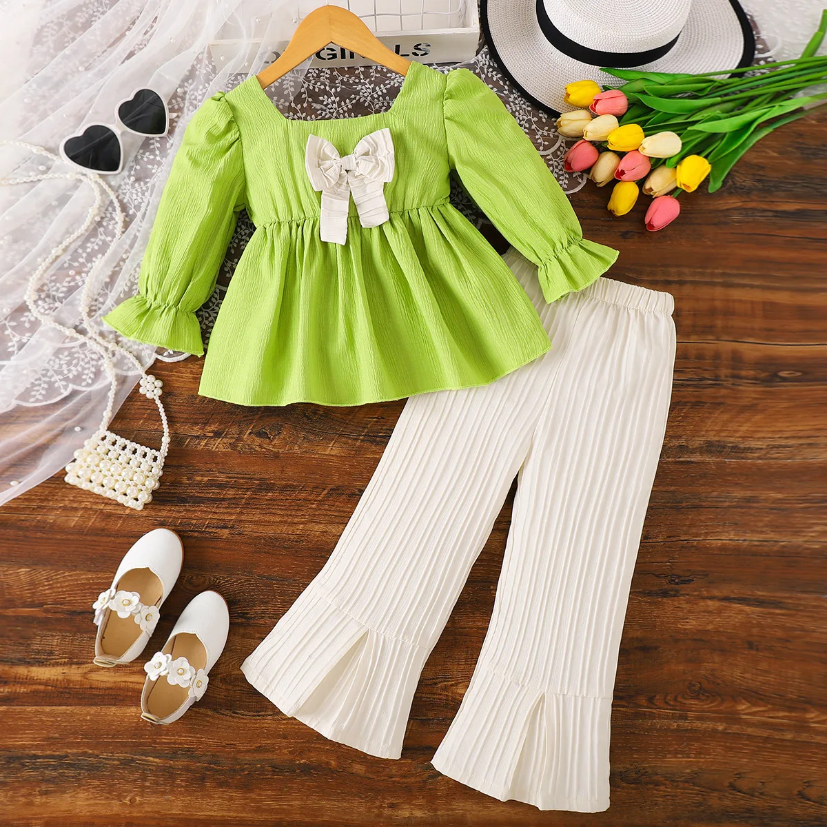 

Girls Two Piece Fruit Green Square Neck Top Bowknot Pleated Hem Flared Trousers Kids' Suit 100-140cm