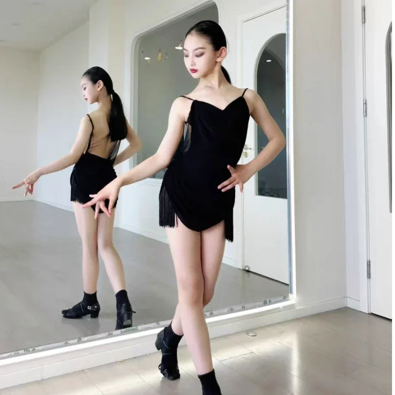 Novo vestido de dança latina meninas sem costas roupas de dança cha cha rumba franja vestido preto prática roupas vestido de competição