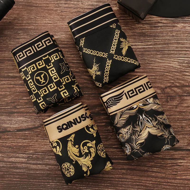 سراويل الملاكم الباروكي للرجال - مزيج فسكوزي/قطن/ألياف لدنة، زخارف باروكية ذهبية وشعار SQINUSON، تصميم فاخر عتيق!