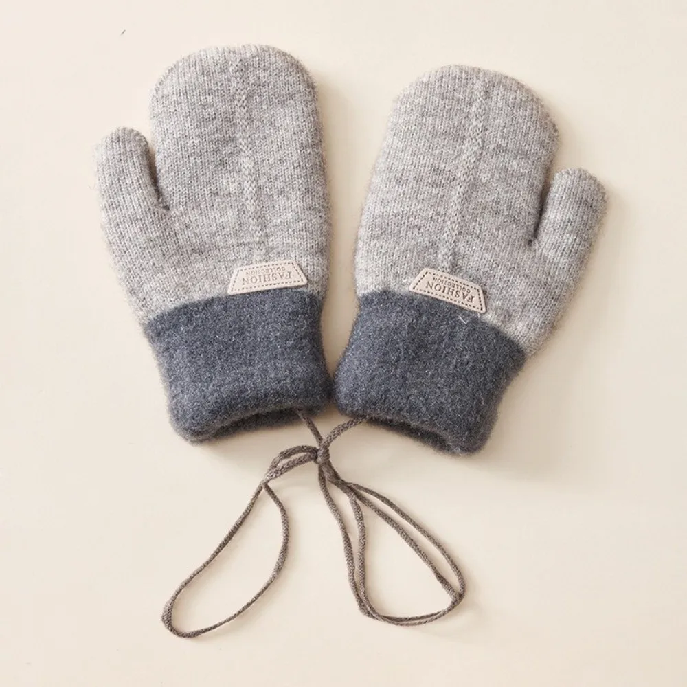 Guantes de invierno cálidos y bonitos, manoplas a prueba de viento y frío para niños, guantes de punto gruesos de Color caramelo para niños pequeños