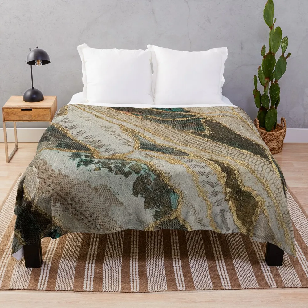 Emerald and Gold Snake Skin Painting Throw Blanket Softest Extra Large Throw Winter beds Comforter Blankets