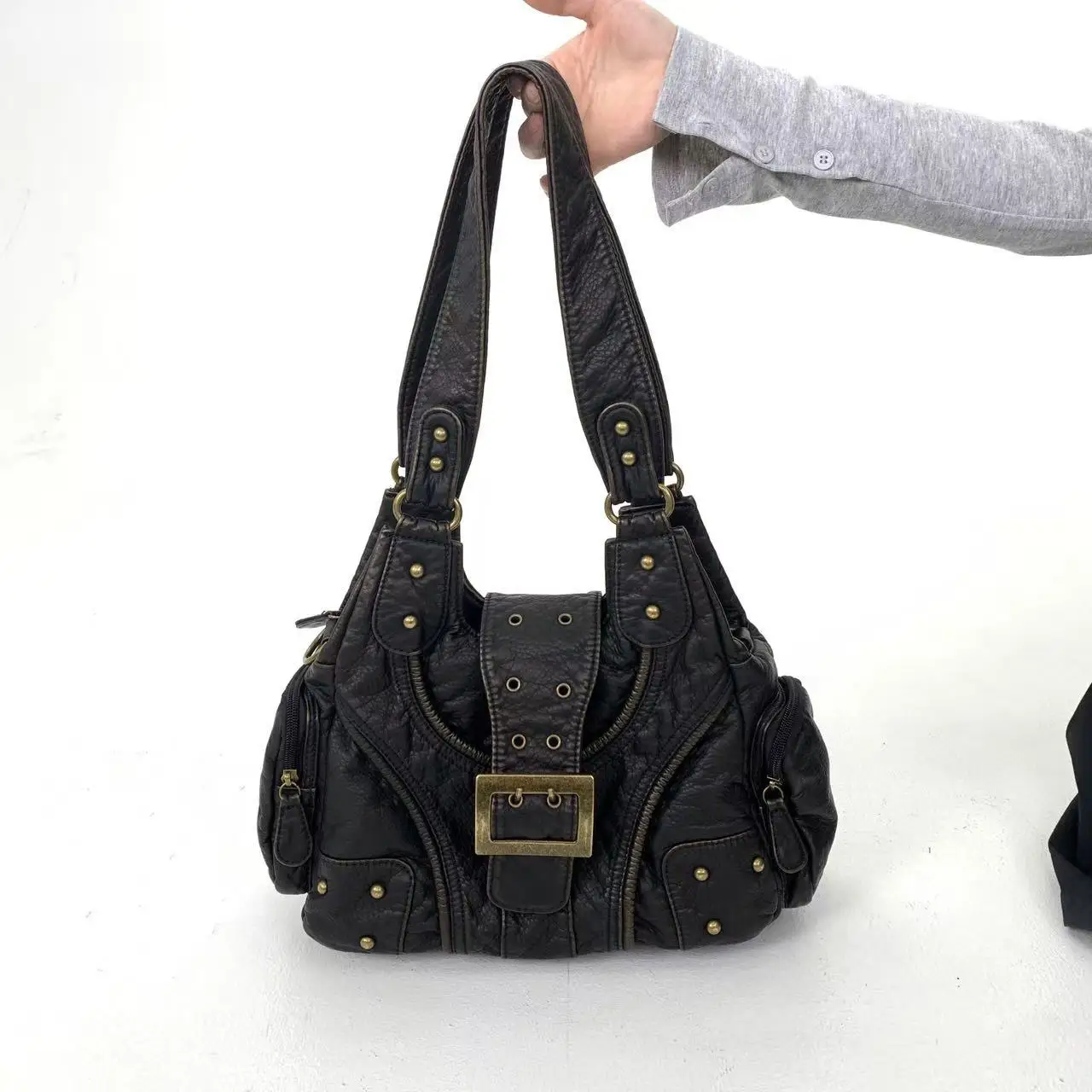 

Y2K Millennium Hot Girl Rivet Used Motorcycle Bag Multi Pocket Retro Personalized Street Crossbody Bag