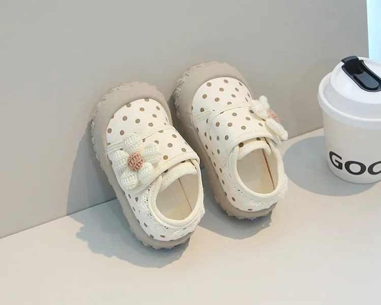 Baby-Mädchen Freizeitschuhe Süße Polka Dots Kinder-Prinzessinnenschuhe Niedliche Blumen 2026 Brandneue Kleinkind-Laufschuhe Weiche Sohle – Detail 6