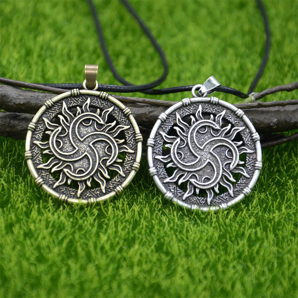 Nostalgia Slavic Molvinets Symbol Kolovrat Wheel Talisman Amulet Pendant Necklace