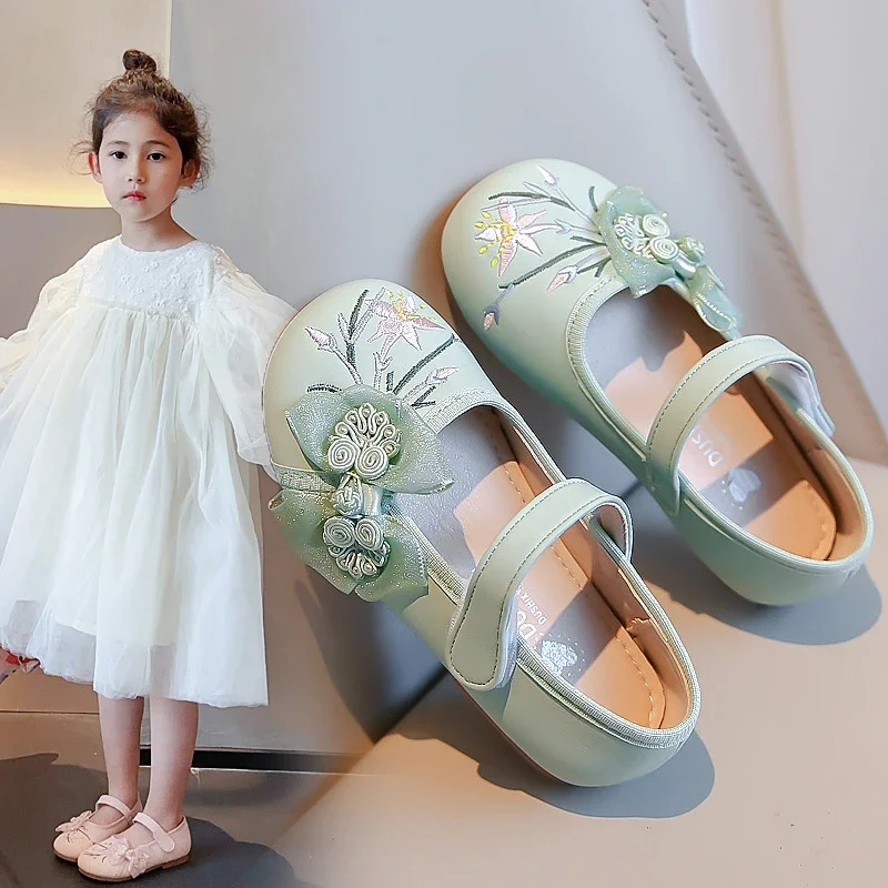 Girls Casual Shoes Spring Autumn New Pink Soft Girls Single Shoes Green Embroidery Flat Kid Girls Small Leather Shoes Sandals