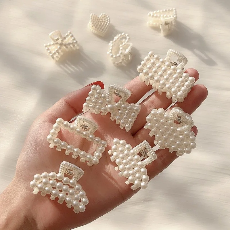 Elegant Pearl Hair Claws for Vintage Styling