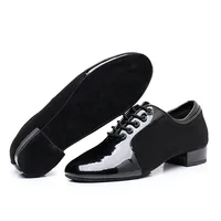 Nuevos zapatos de baile modernos para hombre, zapatos latinos de Tango de tela Oxford para hombre, tacones de 2,5 cm, calzado de baile de salón Social suave y transpirable