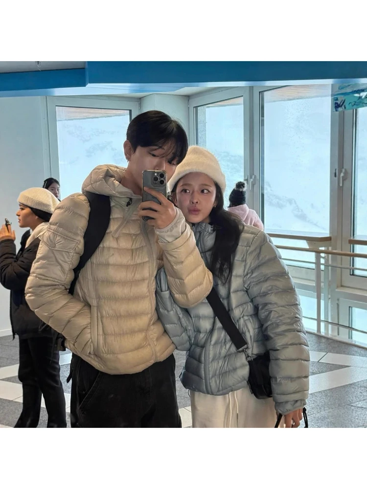 軽量パッド入りジャケット レディース カジュアル ルーズフィット ダウン風 フード付きコート 暖かい スリーブレッド スレ 多用途 軽量コート