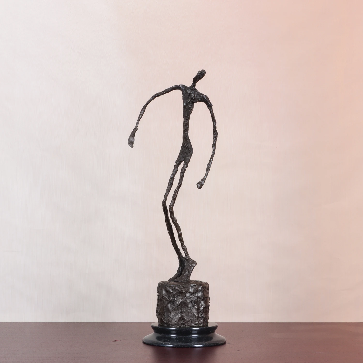 Bronze Giacometti Art Falling Man Statue Famous Abstract Sculpture Replica Handicrafts for Home Decoration Festival Gift