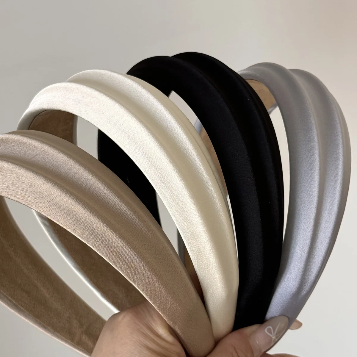 

Satin Wide Headbands Hairbands Women Girls Sweet Simple Solid Hair Hoops Hair Bands Bezels Hair Accessories Fashion