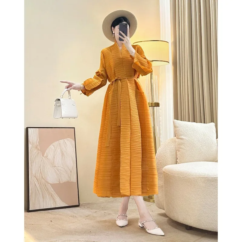 Abaya Robe Miyake Plissee Mode Langer Trenchcoat Damen Neue Langarm Lässige Vielseitige Große Revers Krawatte Dünne Faltenjacke