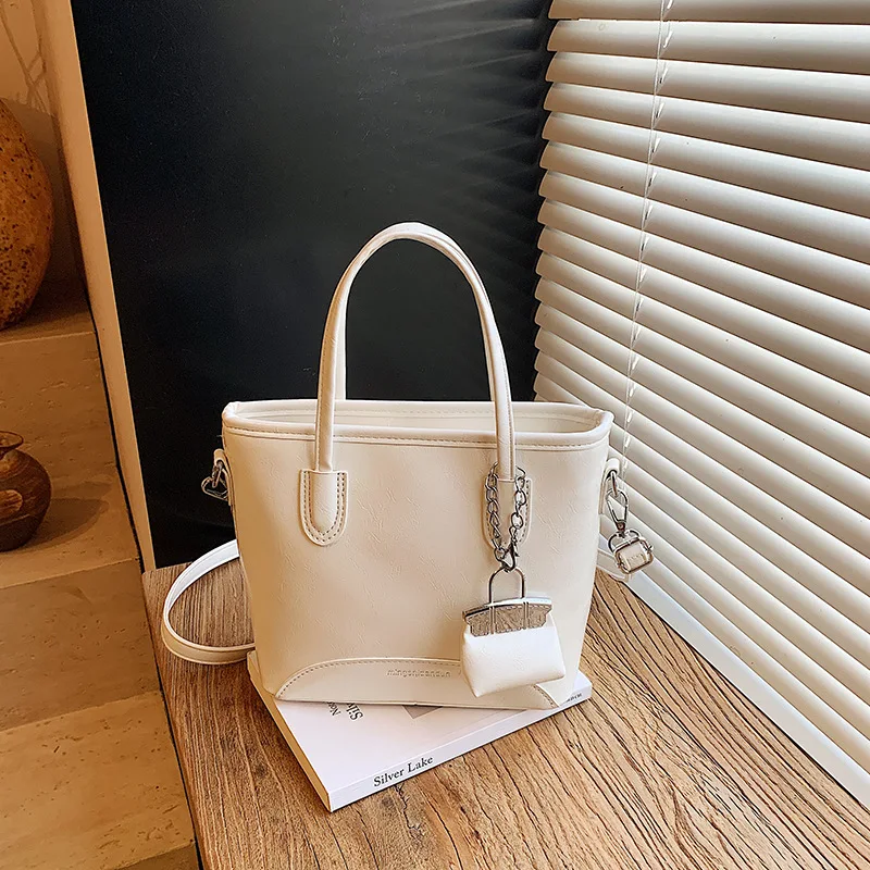 

2025 Chic Bucket Bag, Women's Top Handle Crossbody Purse, Trendy Day to Night Tote, Versatile Sling Bag, Textured Shoulder Bag