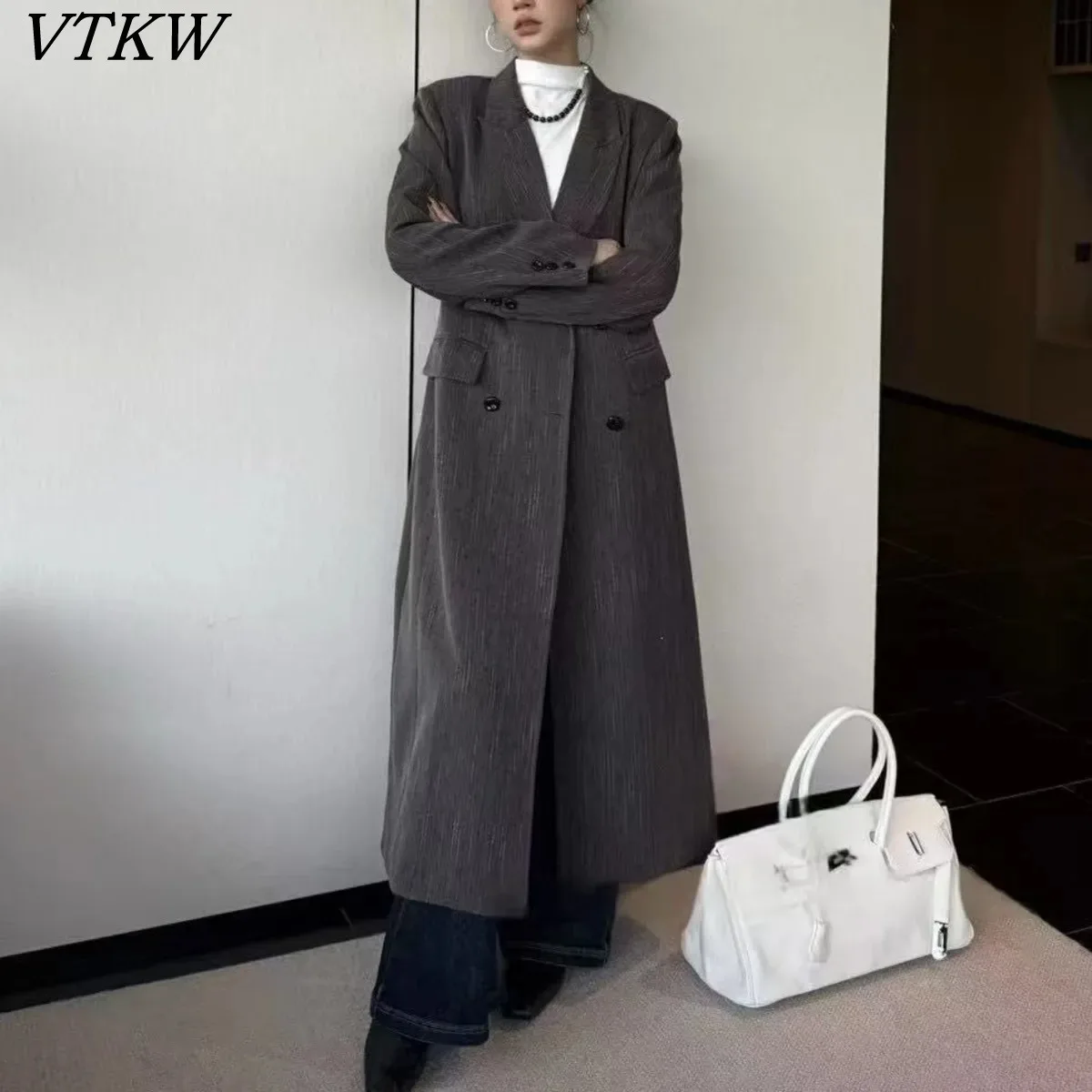 

VTKW Solid-color, Minimalist Double-breasted Design - 2025 Spring New Model, High-quality Women's Blazer, Long Coat