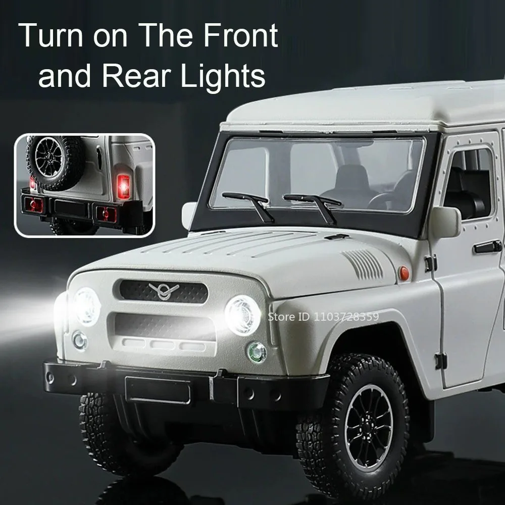 1:18 Russia UAZ Hunter Toy Model Off-road Vehicles Alloy Diecast RV Car Models Doors Opened Sound Light Pull Back for Kids Gifts