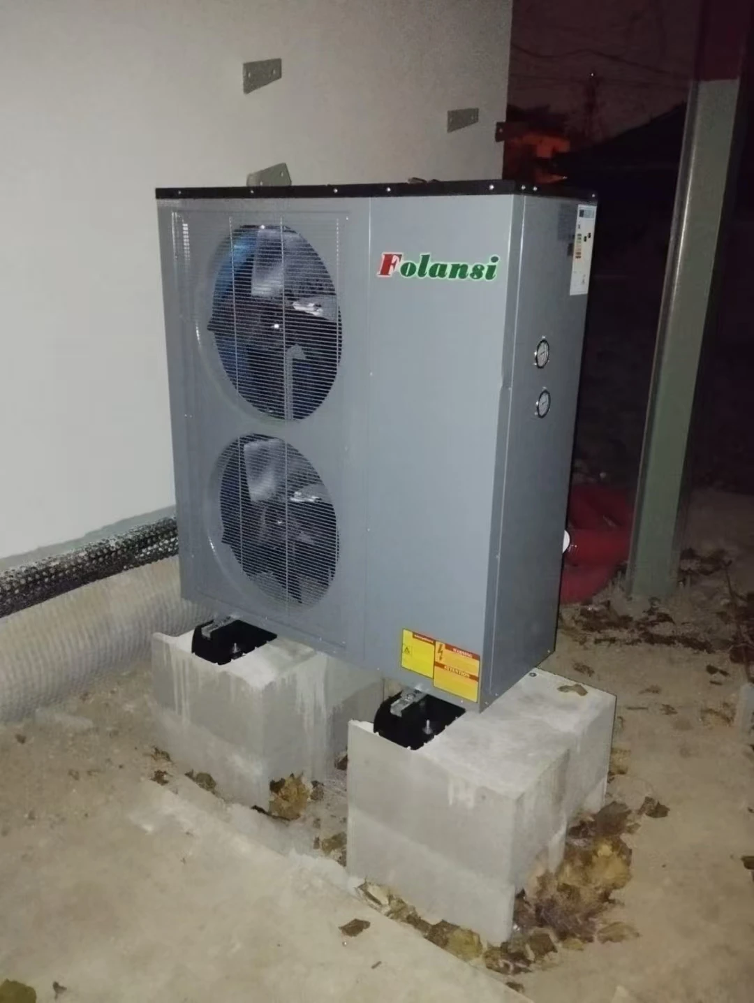 เครื่องทำความร้อนแบบปั๊มความร้อน EVI ขนาด 18 กิโลวัตต์ เชื่อมต่อ RS485 ใช้สารทำความเย็น R32 พร้อม Wi-Fi ได้รับมาตรฐาน TUV A+++ สำหรับการทำความร้อน ความเย็น และน้ำร้อน